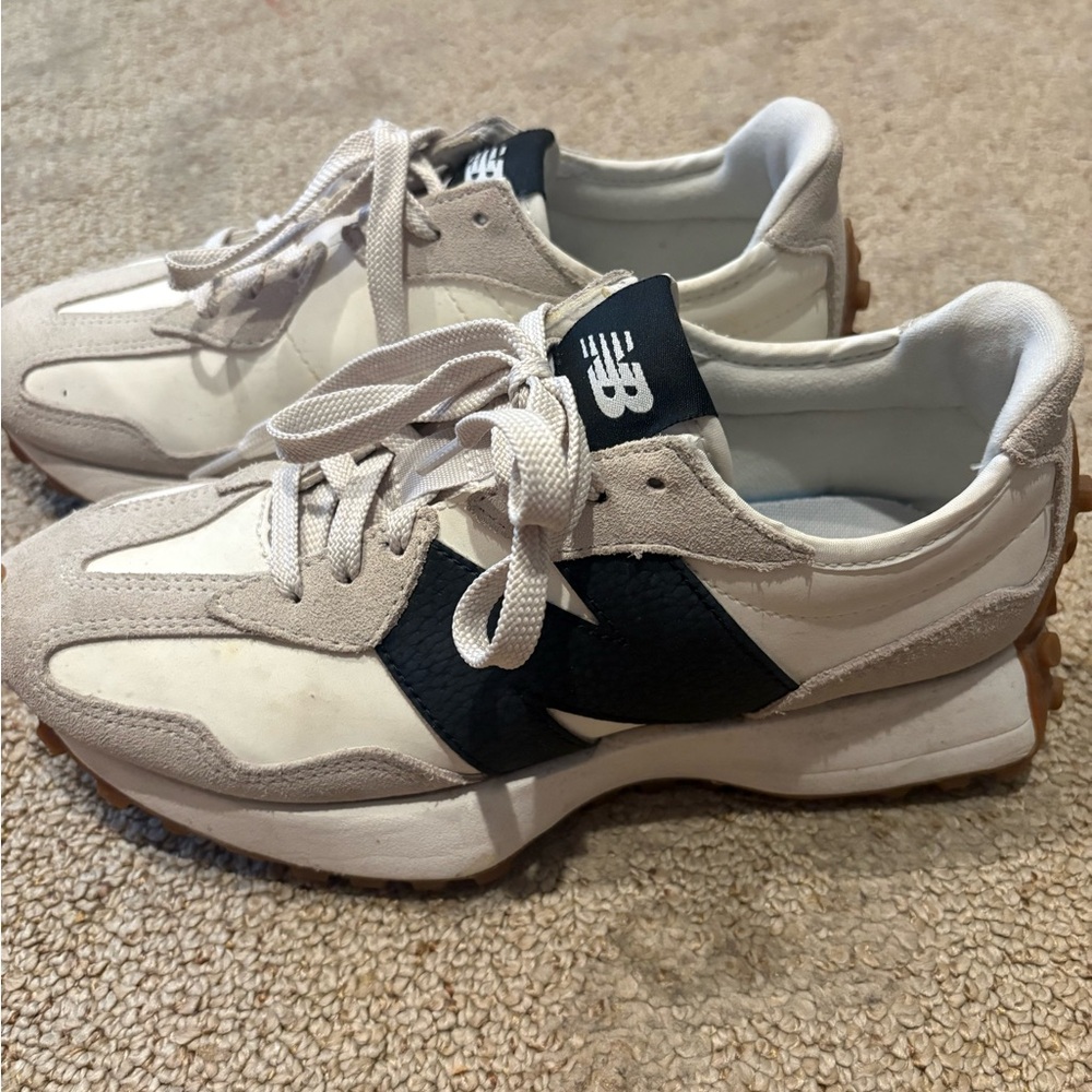 New Balance Women’s 327 “Moonbeam”